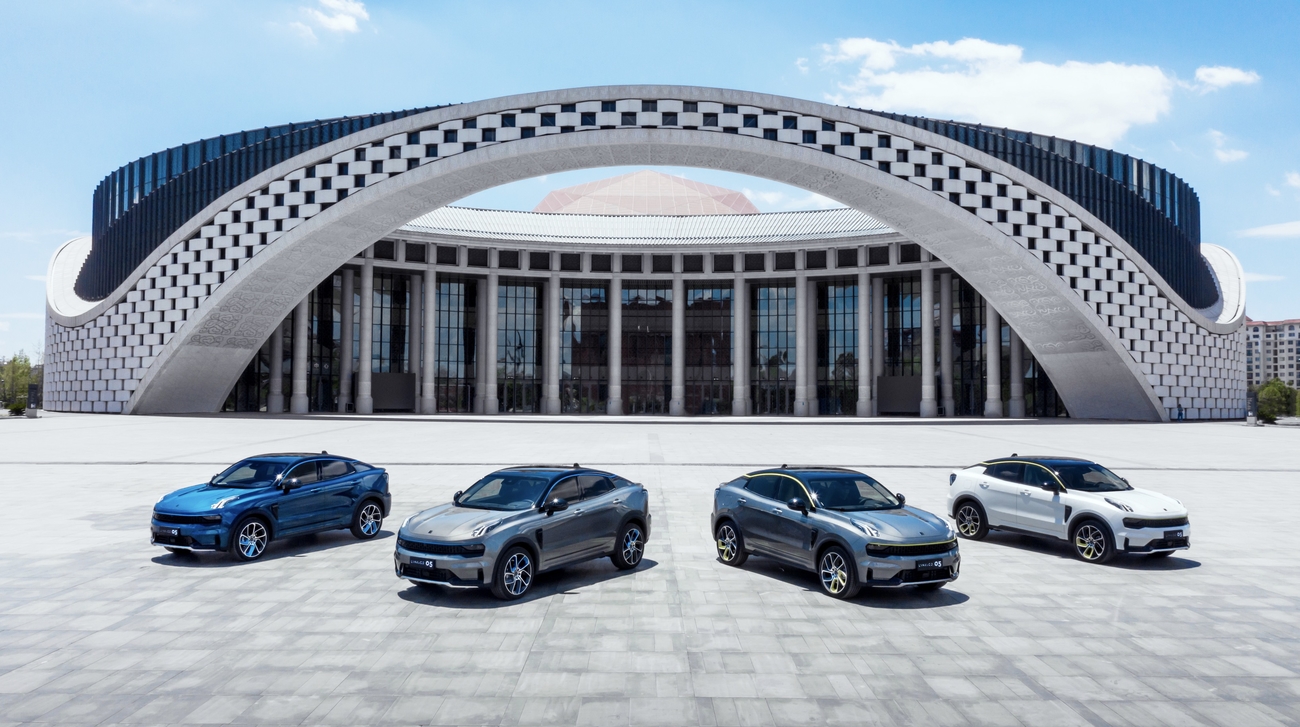 宝马X6发明了轿跑SUV领克05普及了轿跑SUV-图8