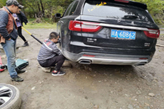 何为中国式豪华车从新红旗HS5身上我们找到了答案-图5