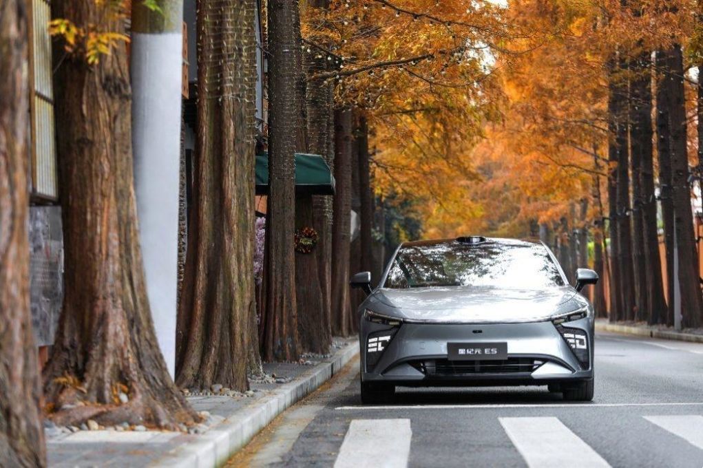 新晋流量明星的小米SU7也卷不过S级标杆的星纪元ES-图13