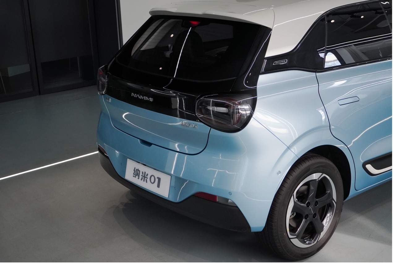 加入国民纯电小车之争 东风纳米01正式亮相-图13
