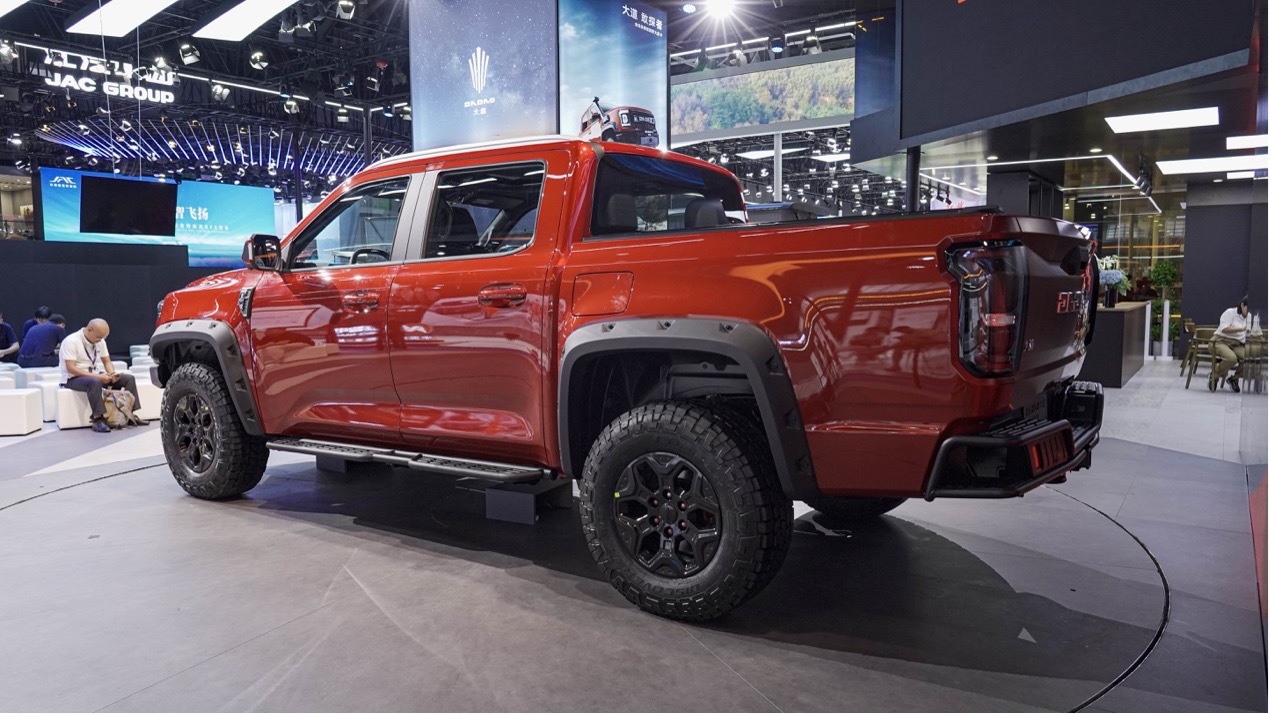 17.28万购越野大满配 江铃大道敢探者车展实拍-图2