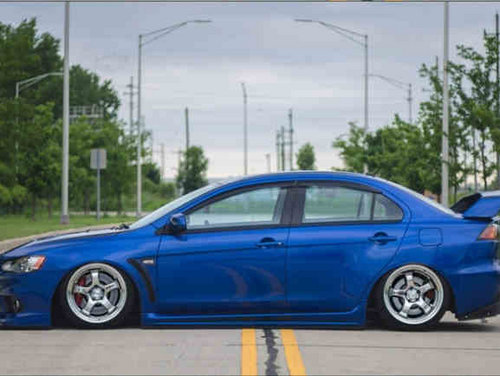 我想问一下三菱车上的R\/D lock按纽是什么意