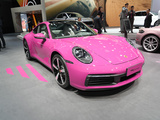 保时捷 911 Carrera 粉色