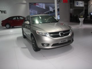 众泰T600