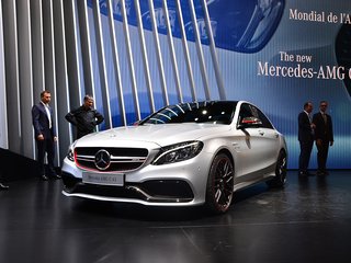 奔驰C63 AMG