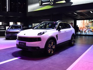 领克01 PHEV 2020款白色