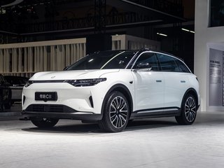 零跑C11