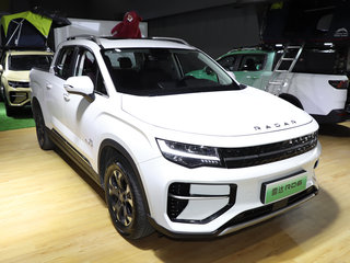 雷达 改装车 白色