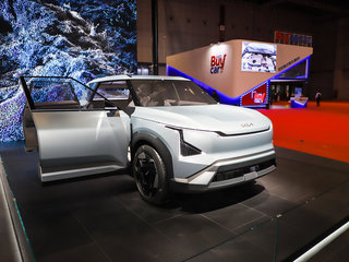 起亚 概念车 银色
