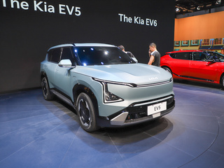 起亚 EV5 磨砂绿