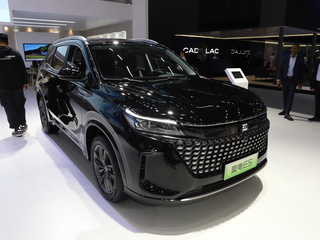蓝电E5 黑色