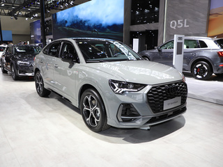 奥迪Q3 SPORT BACK  灰色