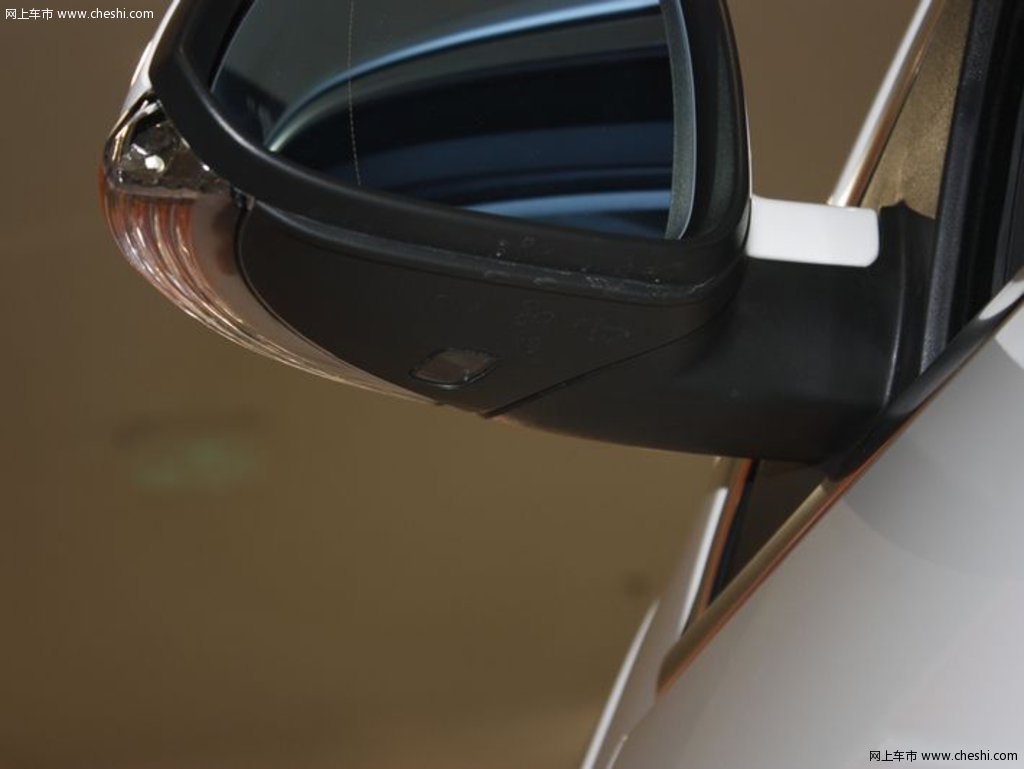 君威 别克 新君威图片