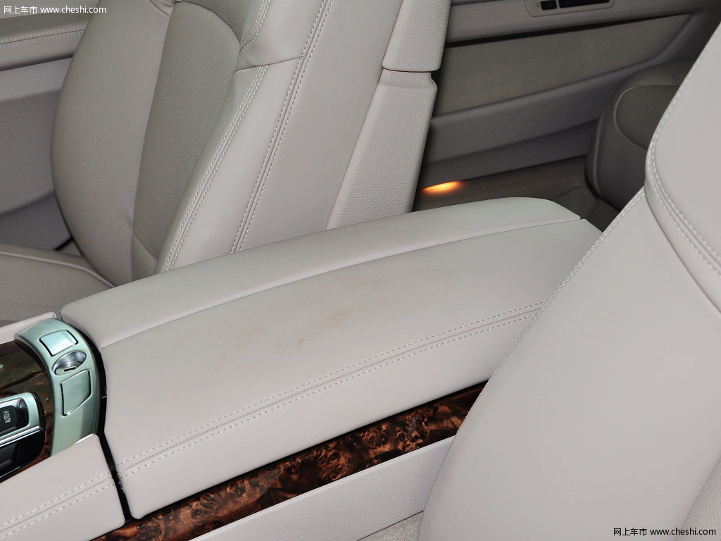 宝马7系 2013款 740Li 3.0T 混合动力版图片