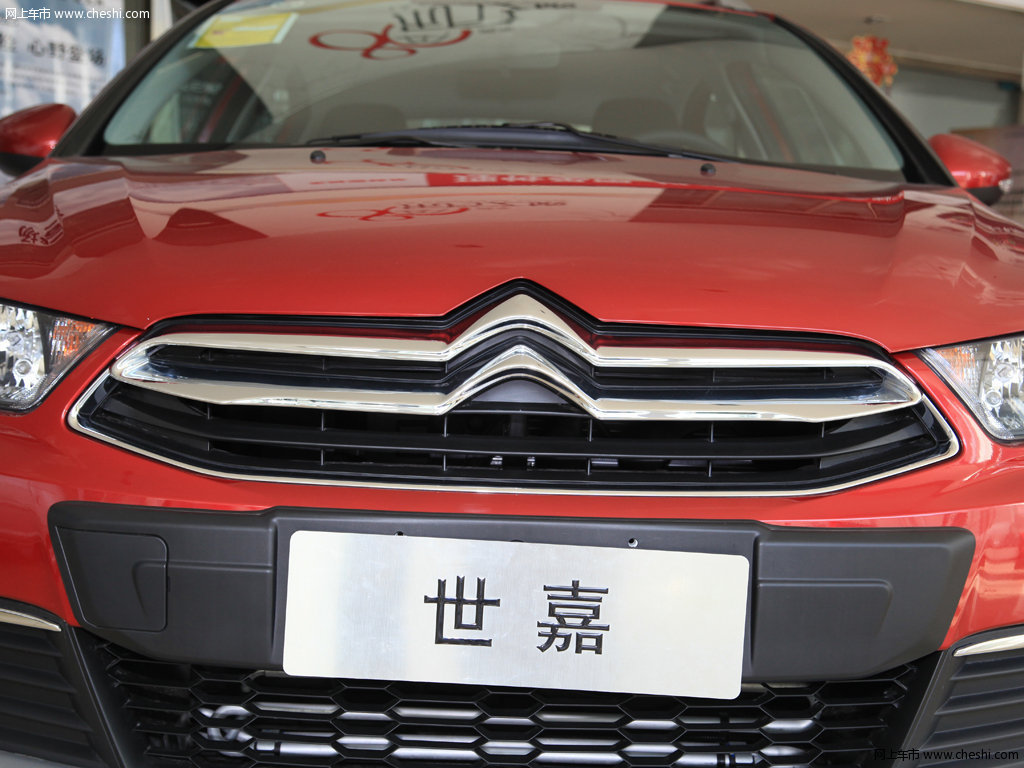 新波尔多红世嘉 2013款 两厢 1.6l 自动cross其他细节