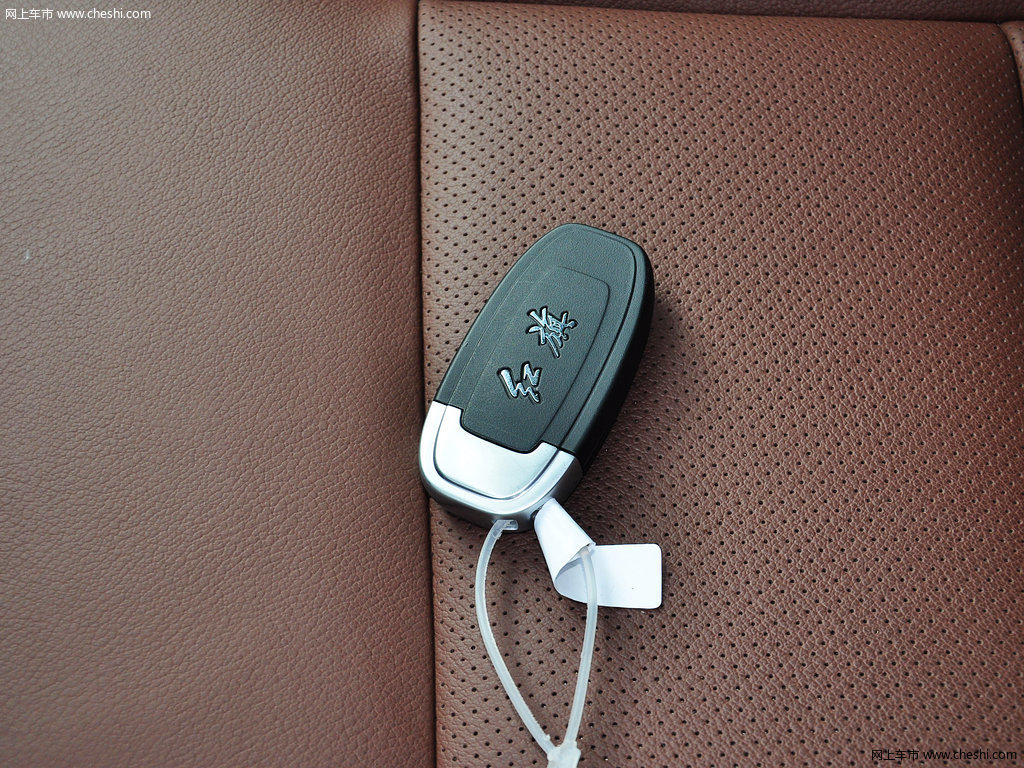 红旗h7 2015款 2.0t 自动 豪华型图片