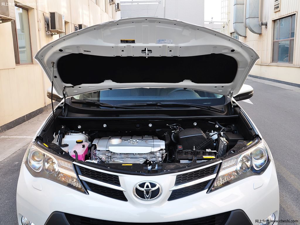 RAV4荣放 15款 丰田 RAV4 2.5L 自动四驱尊享型 5座图片