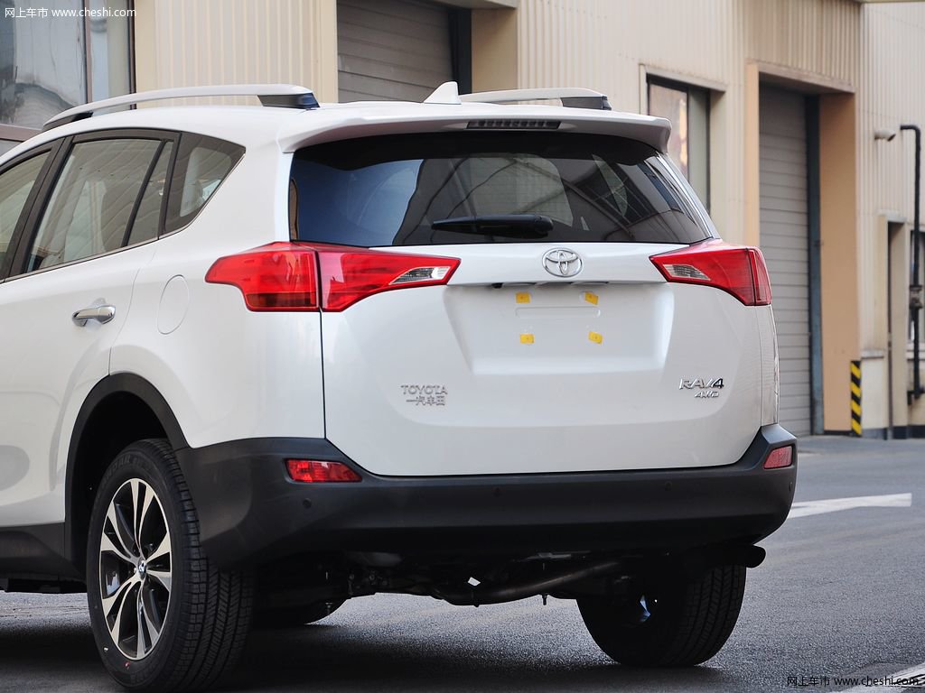 RAV4荣放 15款 丰田 RAV4 2.5L 自动四驱尊享型 5座图片