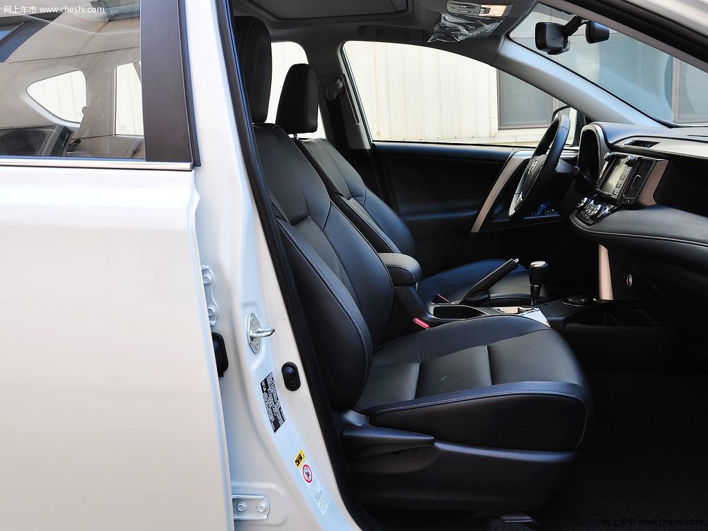 RAV4荣放 15款 丰田 RAV4 2.5L 自动四驱尊享型 5座图片