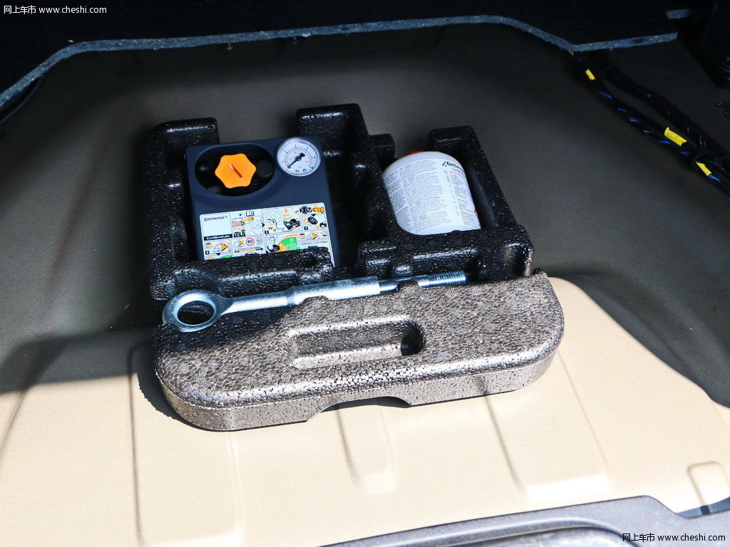 沃尔沃V60 图片