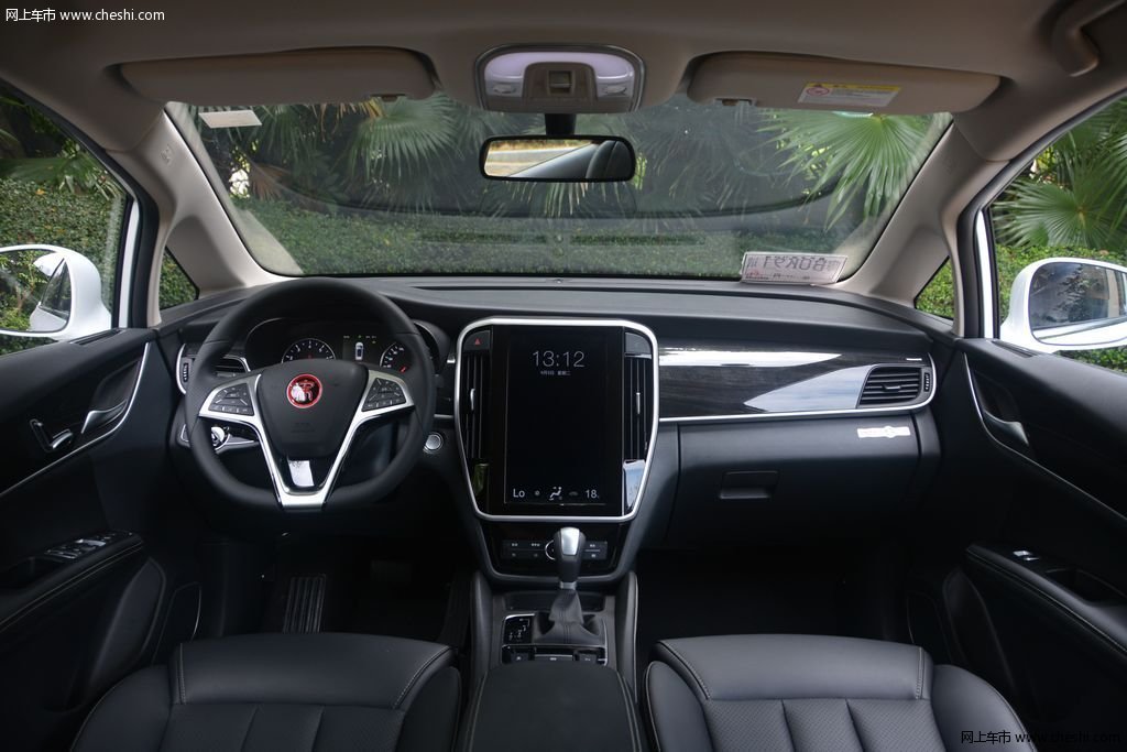 宋MAX 2017款 1.5T自动互联尊贵型内饰中控图