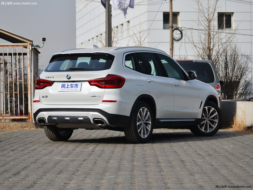 矿石白宝马x3 2018款 xdrive25i豪华套装 国vi外观整体图片(7/8)_网上