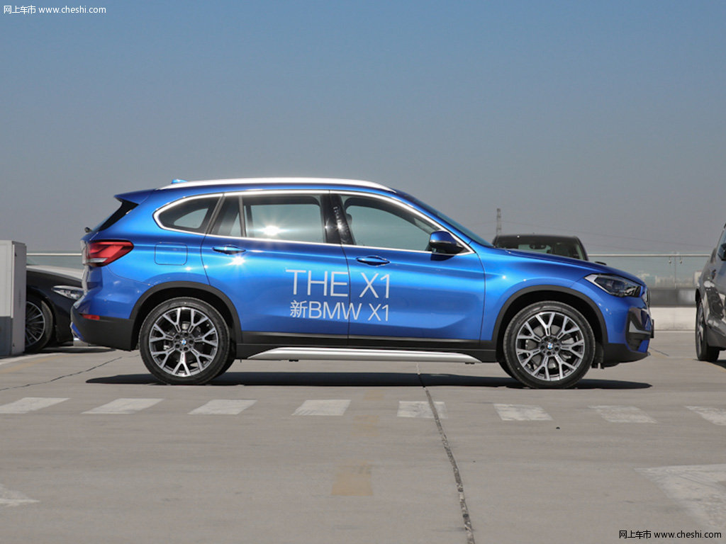 深海蓝宝马x1 2020款 xdrive25li尊享型外观整体高清图片(4/8)_网上车