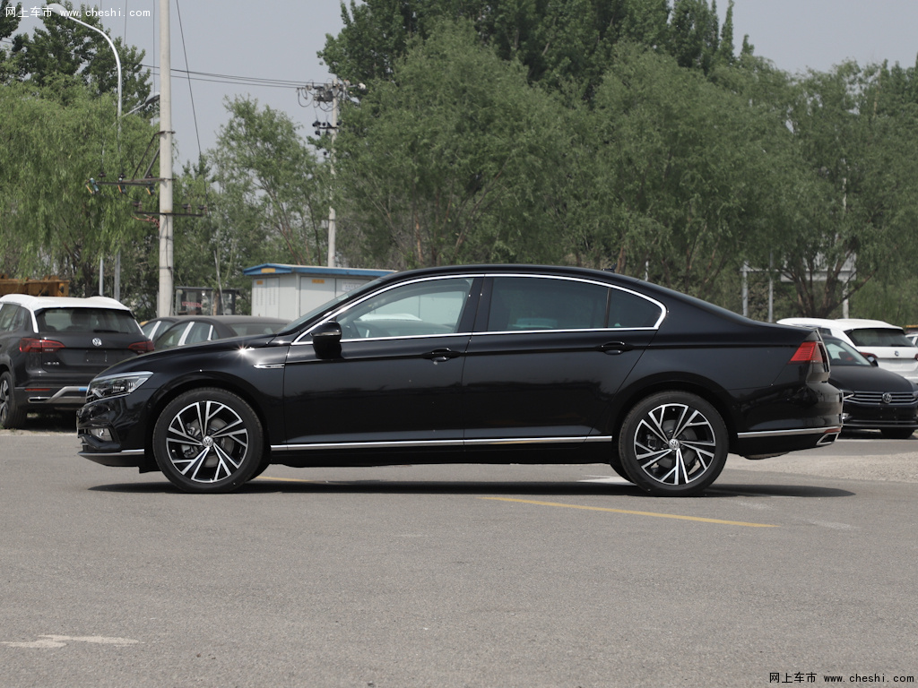 支持键盘翻页 ←左 右→             迈腾2020款 330tsi dsg 尊贵型