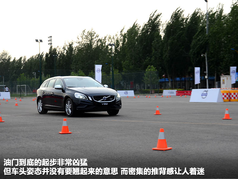 沃尔沃V60 图片