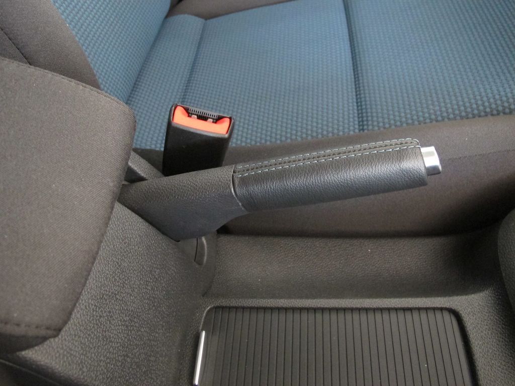 高尔夫 2012kuan  1.4TSI DSG 蓝驱版图片