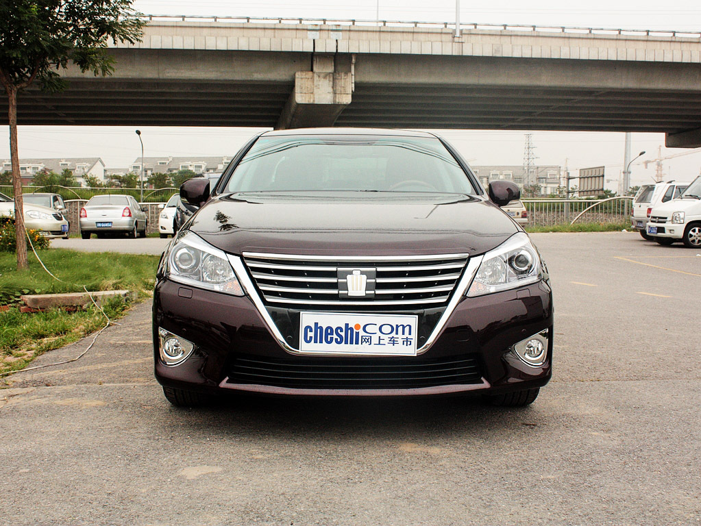 皇冠 2012款 皇冠 V6 3.0 AT Royal Saloon图片