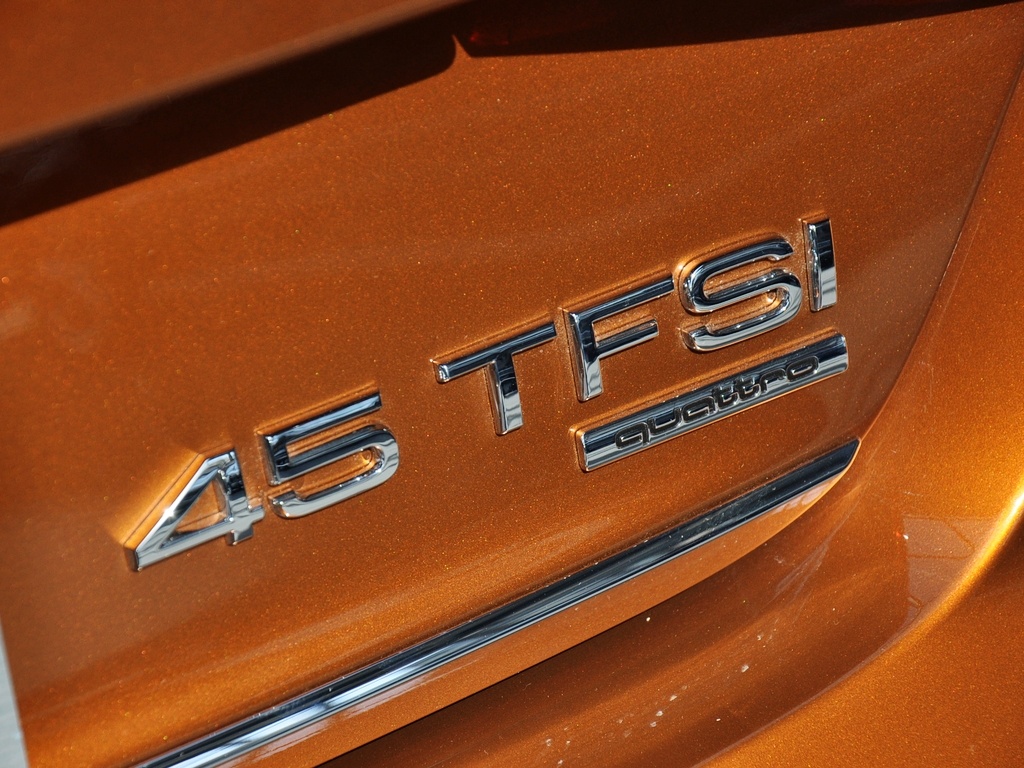 奥迪A8 奥迪A8 45TFSI quattro 舒适型 2013款图片