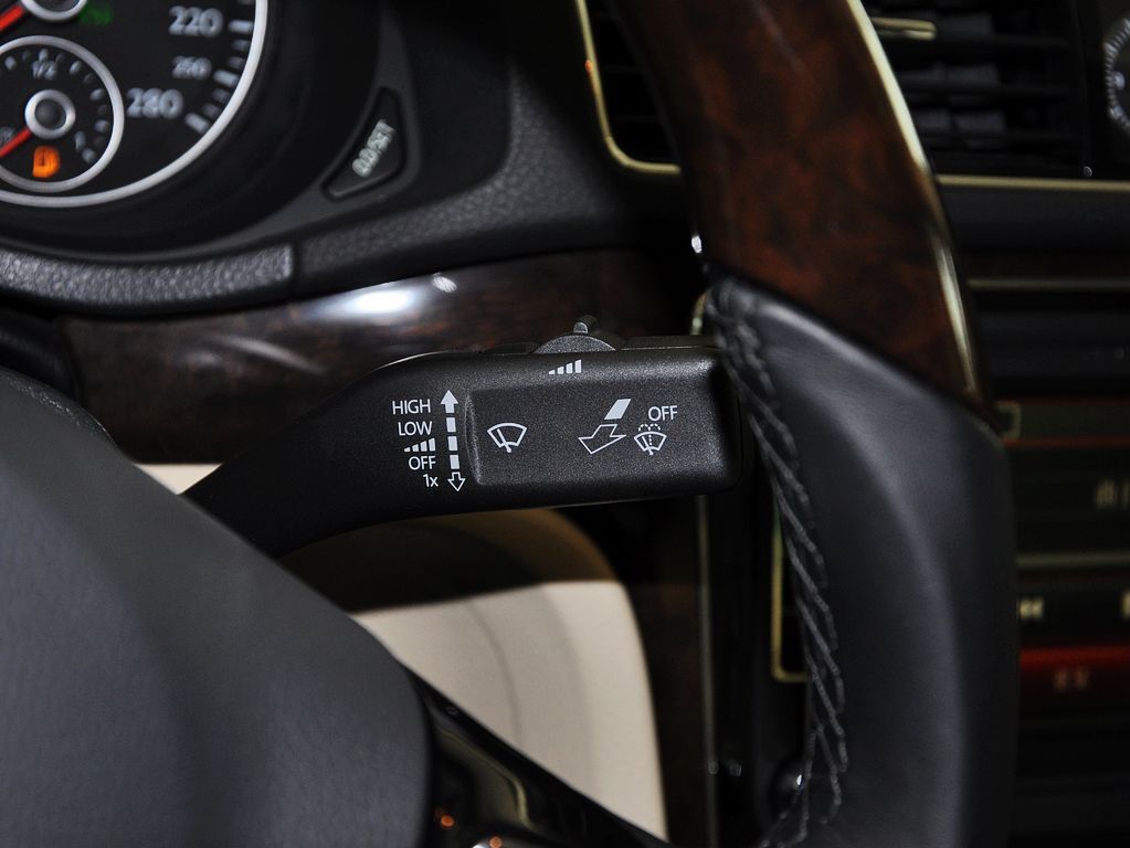 帕萨特 2013款 帕萨特 3.0L DSG V6 旗舰尊享版图片