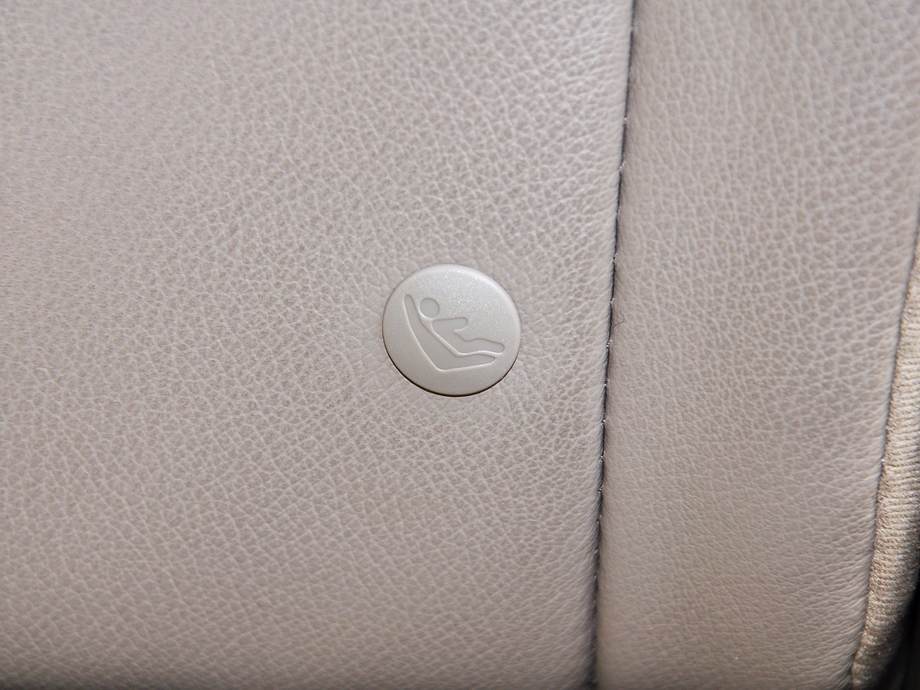 汉兰达 2.7L 自动 两驱紫金版 7座 2013款图片