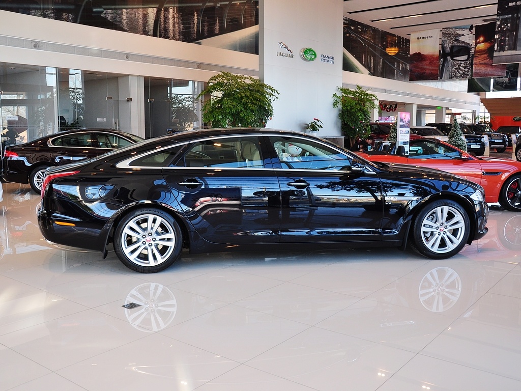 捷豹XJ XJL 3.0 SC 两驱旗舰商务版 2014款图片