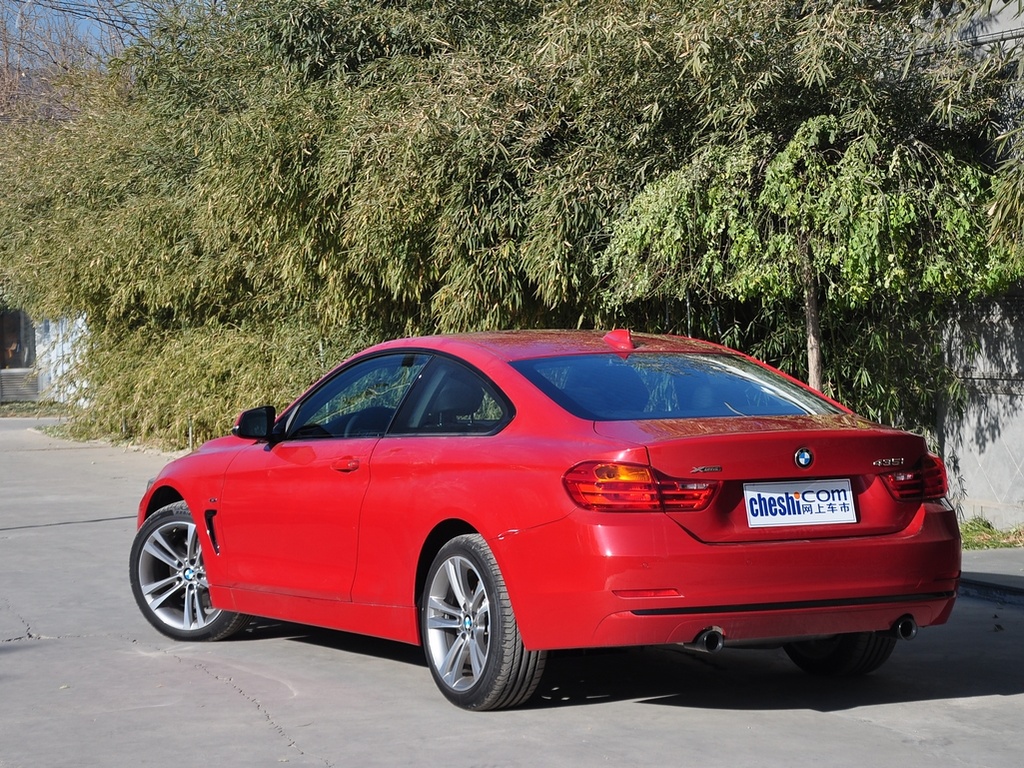 宝马4系 201款 435i xDrive 运动设计套装图片