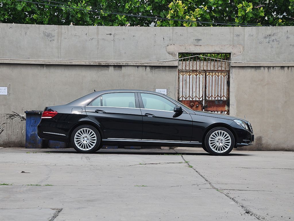 奔驰E级 E200L 2015款图片