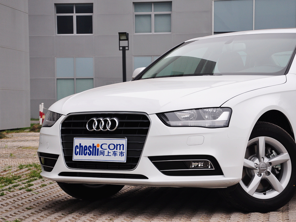 奥迪A4L 2015款 30 TFSI 自动 舒适型图片
