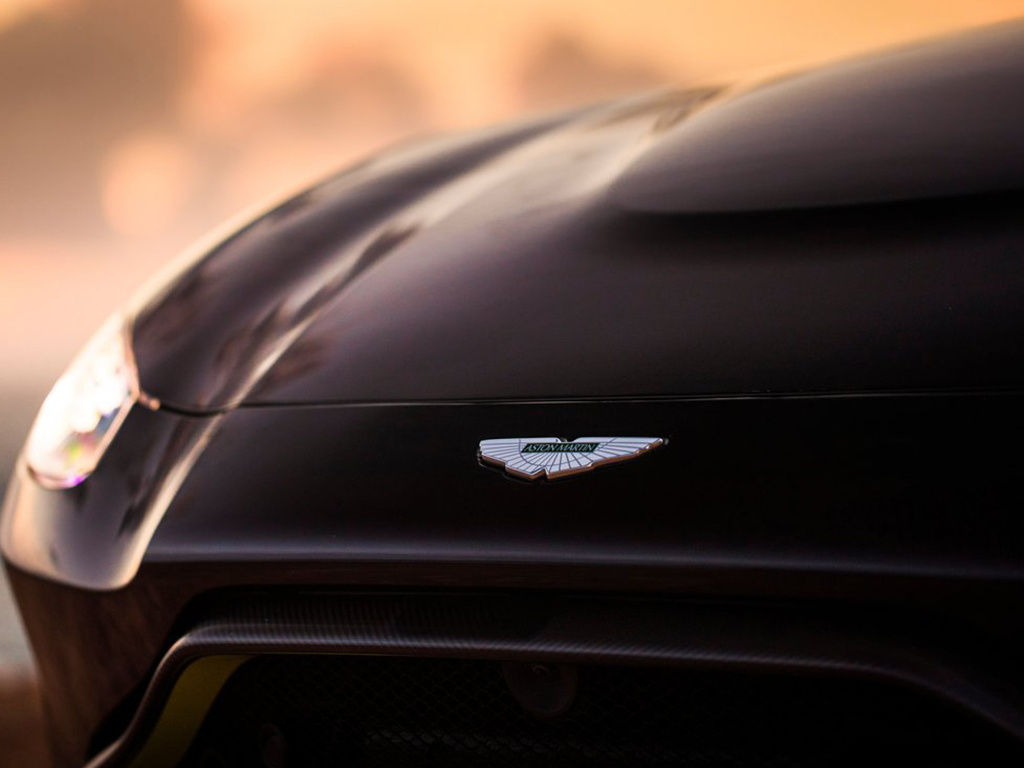 阿斯顿·马丁V8 Vantage 图片