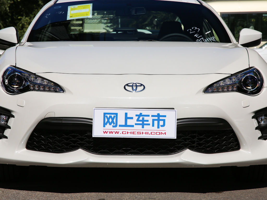 丰田86 图片