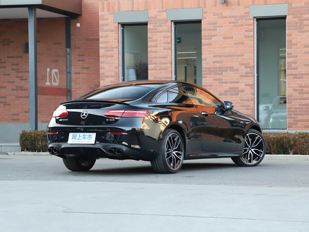 奔驰E级AMG 图片