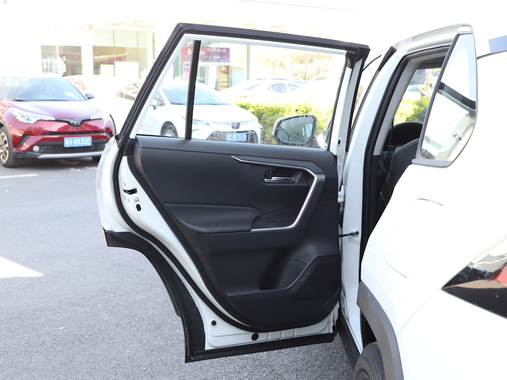 RAV4荣放 图片