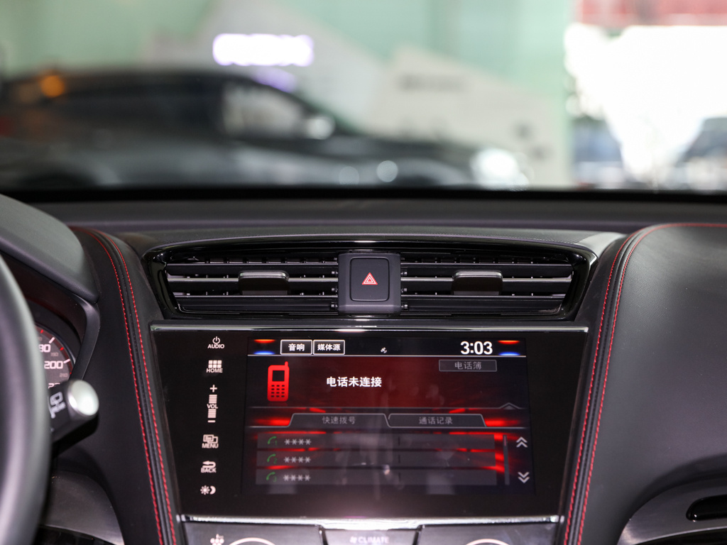 讴歌CDX 图片