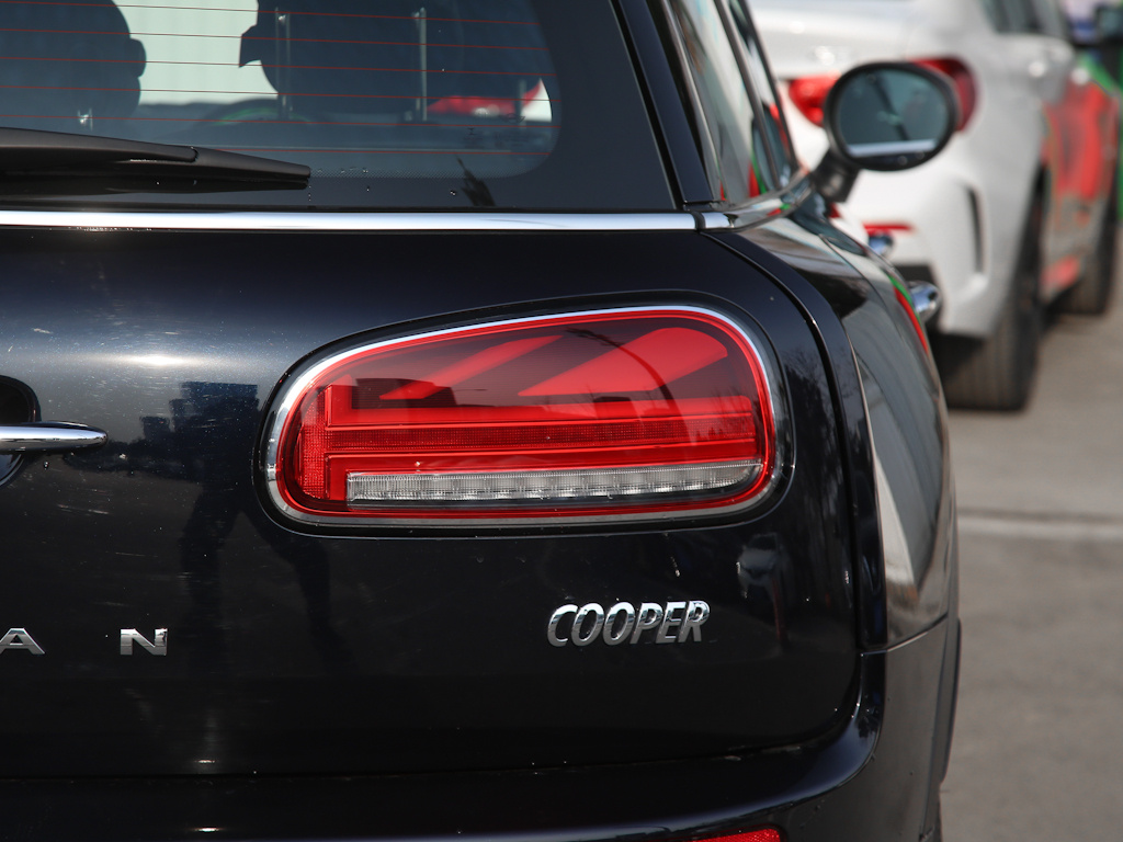 MINI CLUBMAN 图片