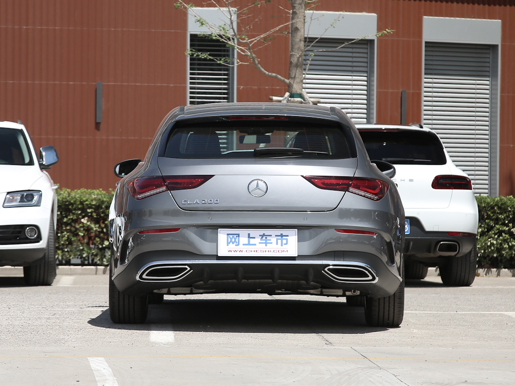 奔驰CLA 图片