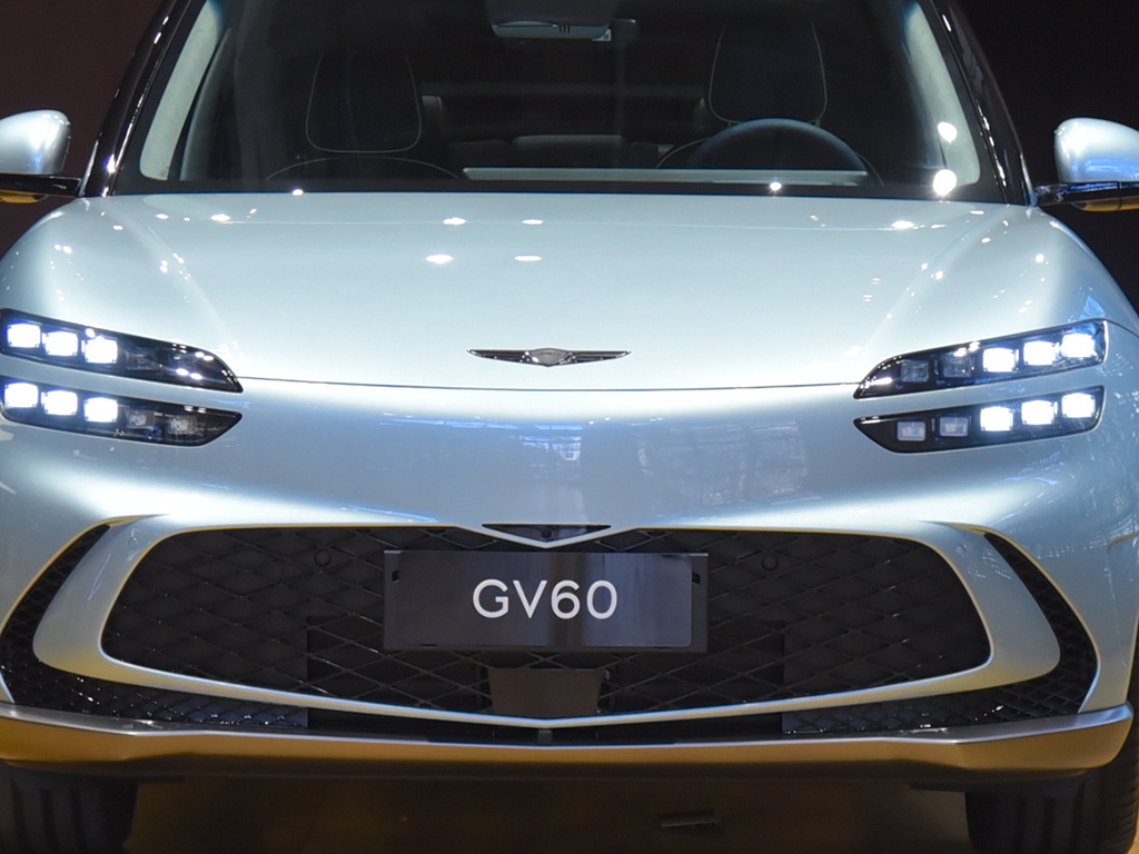 捷尼赛思GV60 图片