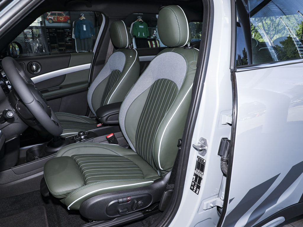 MINI COUNTRYMAN 图片