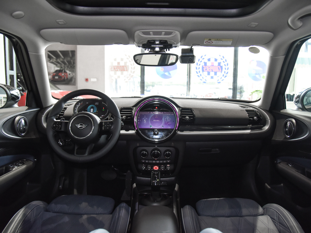 MINI CLUBMAN 图片