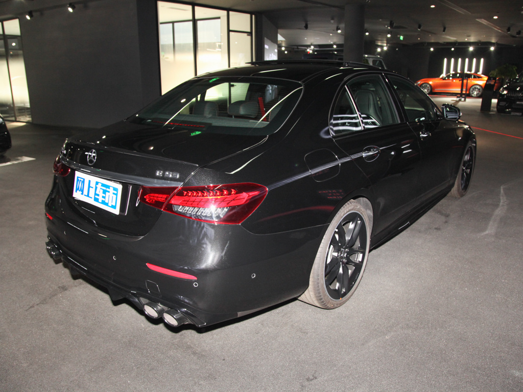 奔驰E级AMG 图片