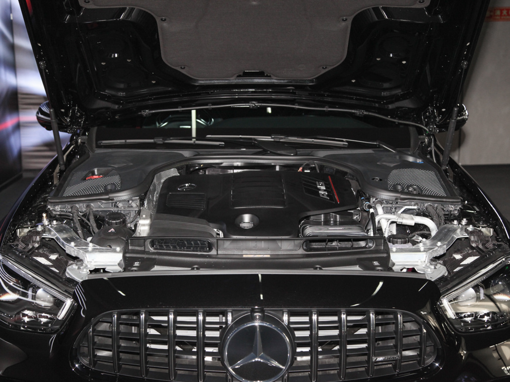 奔驰E级AMG 图片
